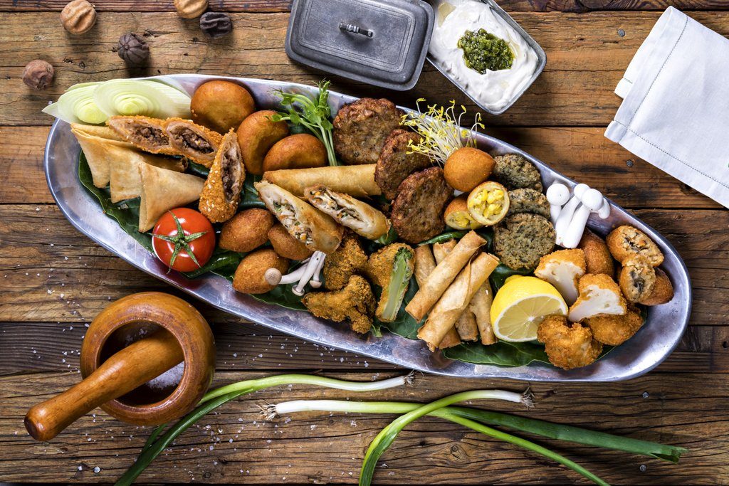 קייטרינג בשרי בירושלים | מבחר מטוגנים | חנות לאוכל מוכן | האחוזה קייטרינג